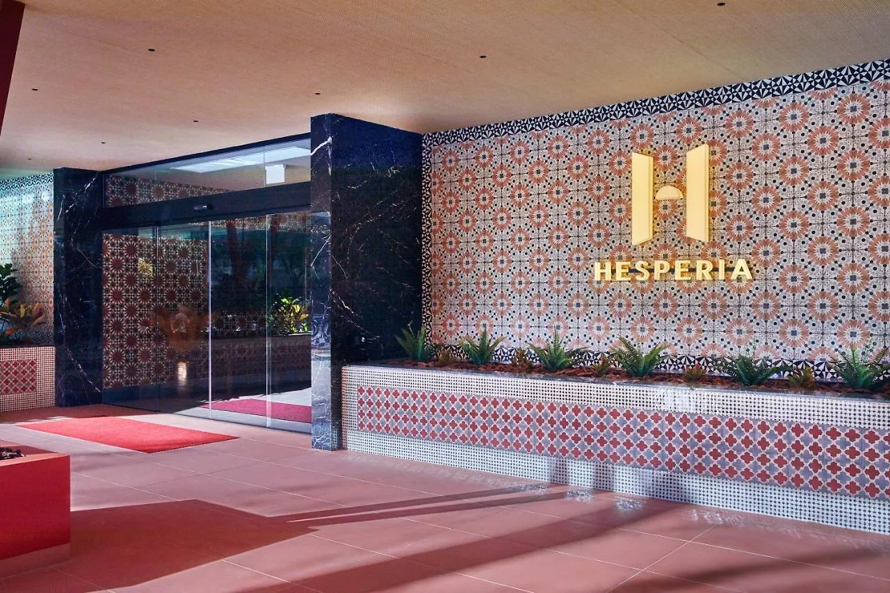 Hesperia Sevilla מלון