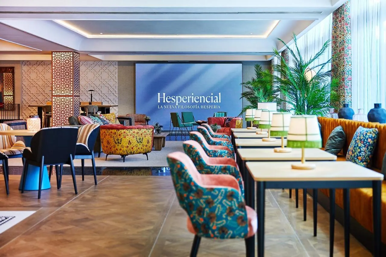 Hesperia Sevilla מלון