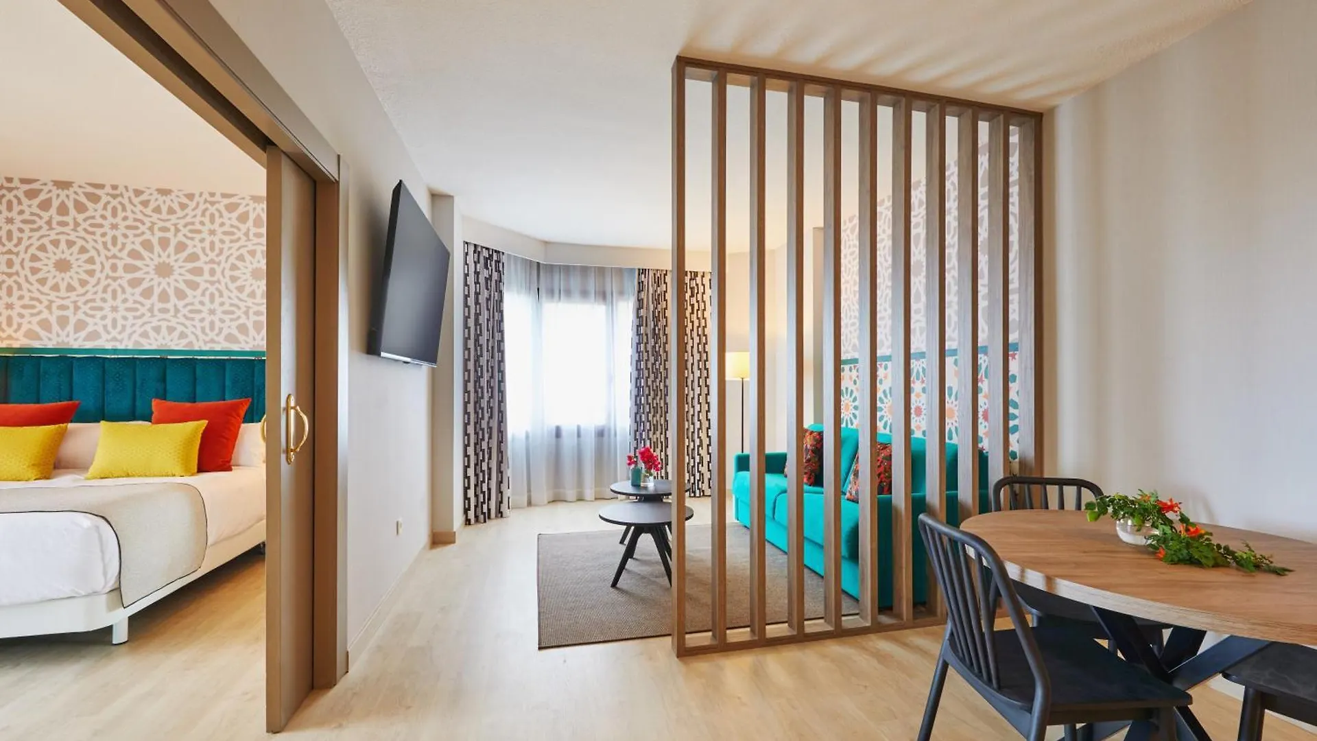Hesperia Sevilla 4*, סביליה
